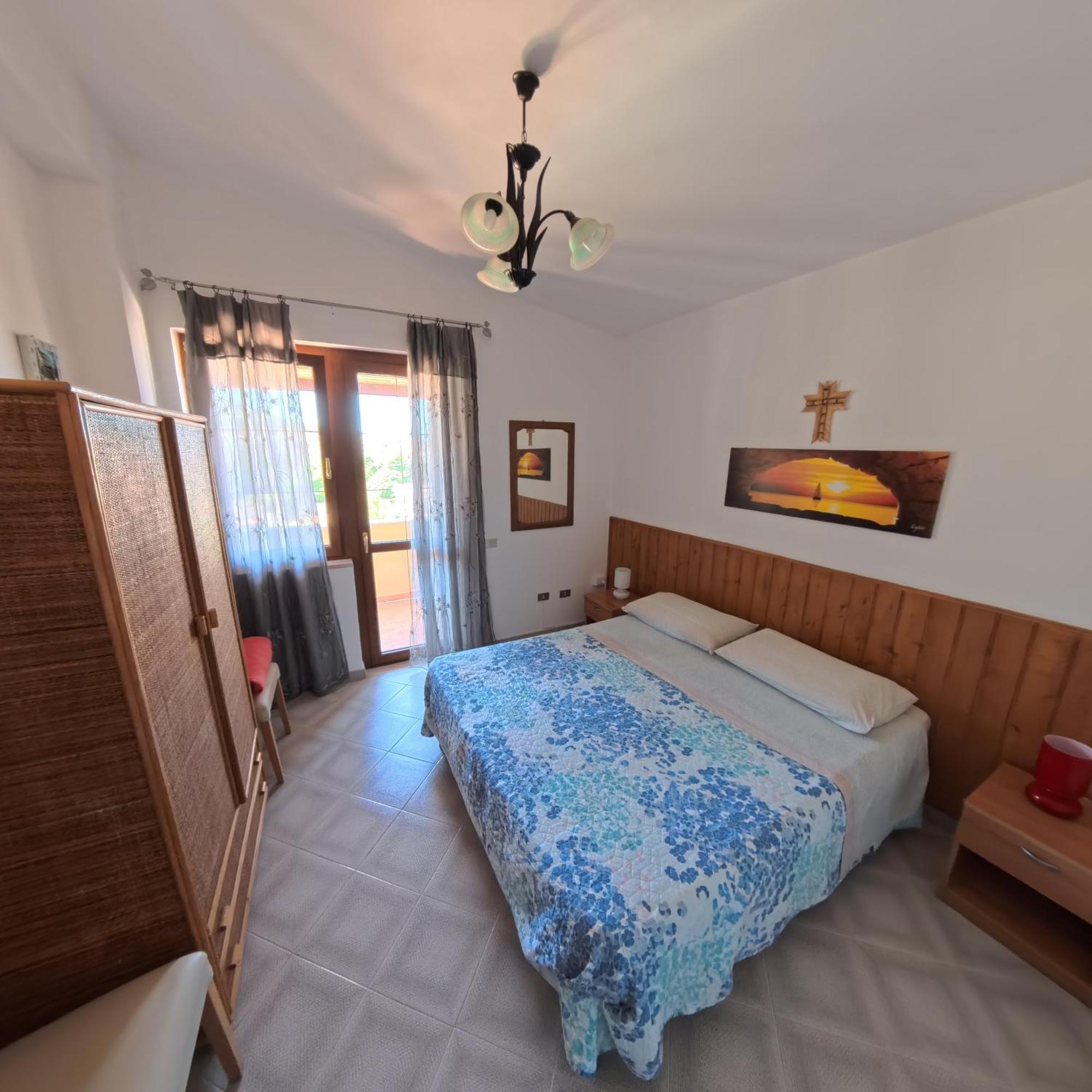 Appartamento Orizzonte Stromboli Тропеа Екстер'єр фото